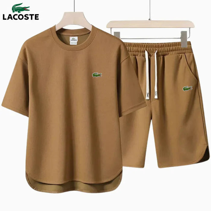 LАСОЅТЕ | Basic-Set bestehend aus T-Shirt und Shorts